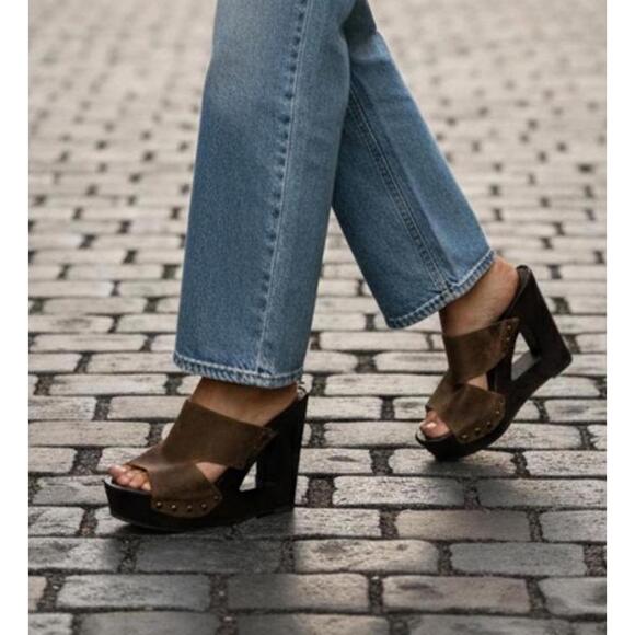 Fergie Brown leather Wedge Sandals Stud Accents 8.5 - Picture 2 of 8